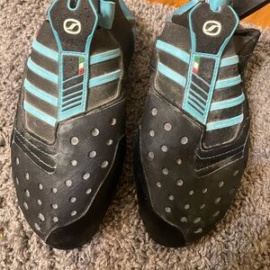 Scarpa Instinct slipper US 8-1/2